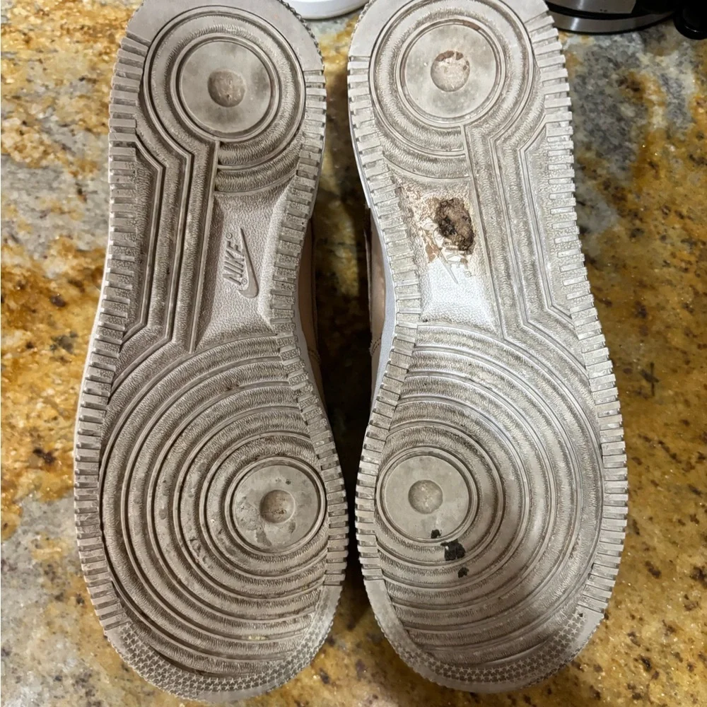 Nike Air Force 1 size 9